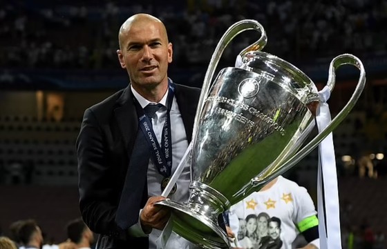 Sergio Ramos cùng các sao Madrid nói lời từ biệt ông thầy Zinedine Zidane ảnh 1