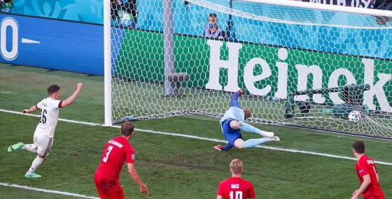Đan Mạch – Bỉ 1-2, Quỷ đỏ ngược dòng khi Hazard và De Bruyne xuất trận ảnh 4