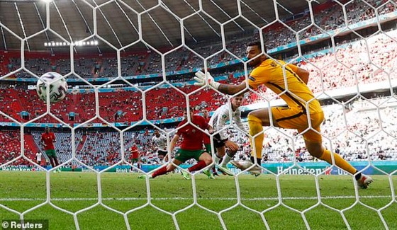 Bồ Đào Nha – Đức 2-4: Ronaldo ghi bàn nhưng Xe tăng Đức đè bẹp Bồ Đào Nha ảnh 3