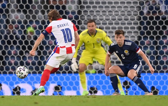 Croatia – Scotland 3-1: Vlasic mở tỷ số trong đêm Modric và Perisic tỏa sáng ảnh 3
