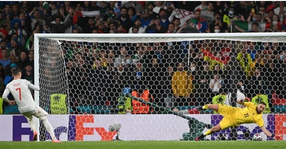 Italia – Tây Ban Nha 1-1 (4-2 luân lưu) Morata từ người hùng thành tội đồ, chân sáo Jorginho đưa Azzurri vào chung kết ảnh 6