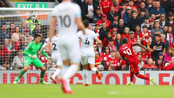 Liverpool - Burnley 2-0: Diogo Jota và Sadio Mane ghi dấu ấn ảnh 2