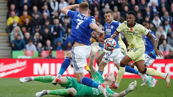 Leicester City – Arsenal 0-2: Smith Rowe và Gabriel phá tan sào huyệt của Bầy cáo ảnh 4