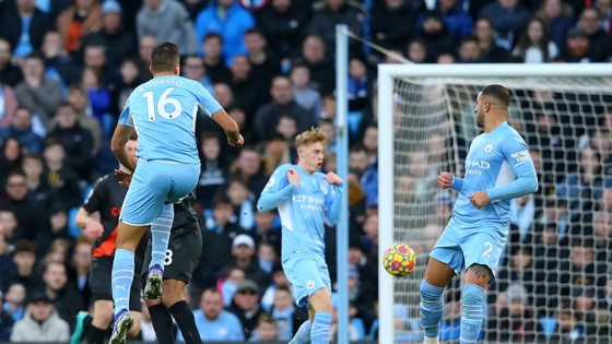 Manchester City – Everton 3-0: Sterling và Rodri lập siêu phẩm ảnh 2