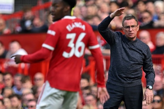 Liverpool – Man United: Bruno sẵn sàng ra sân khi Quỷ đỏ vắng 5 trụ cột ảnh 1