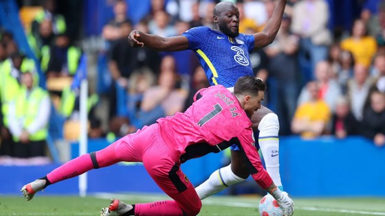 Lukaku ghi cú đúp nhưng Chelsea đánh rơi chiến thắng phút 97 ảnh 2