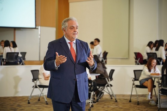 GS. Maurizio Trevisan: Xây dựng nguồn nhân lực cốt lõi ở mọi bệnh viện ảnh 3