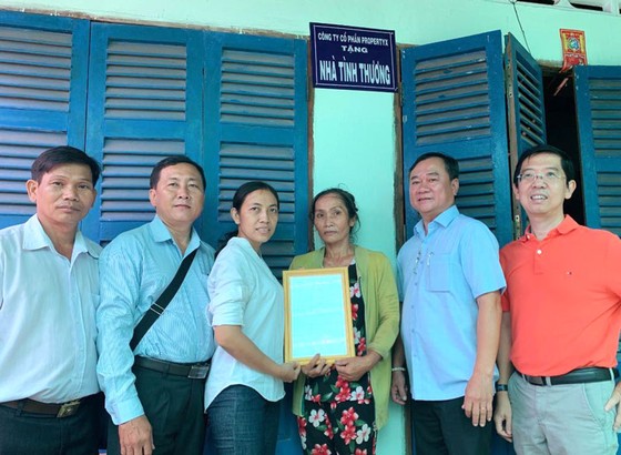 Báo ĐTTC trao nhà tình thương cho các hộ nghèo huyện Ba Tri - Bến Tre ảnh 1