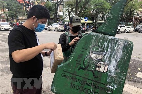 Thương mại điện tử sẽ tiếp tục tăng trưởng mạnh trong năm 2021 hình ảnh 1 Thuong mai dien tu se tiep tuc tang truong manh trong nam 2021 hinh anh 1