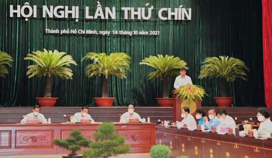 Phó Chủ tịch UBND TPHCM Lê Hòa Bình: Tình hình kinh tế TPHCM dần được cải thiện ảnh 3