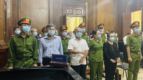 Nữ đại gia Dương Thị Bạch Diệp nhận án tù chung thân ảnh 1