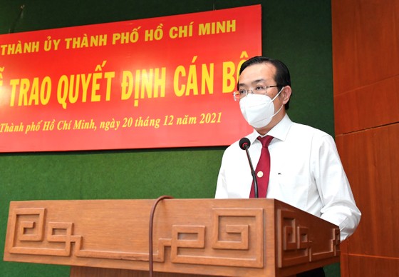 Đồng chí Lê Văn Minh giữ chức Bí thư Quận ủy quận 10 ảnh 2