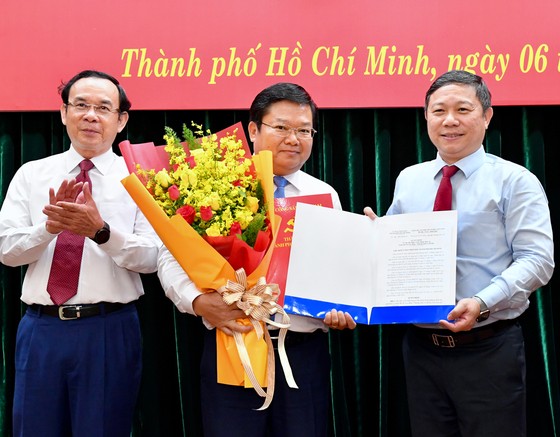 Đồng chí Nguyễn Mạnh Cường giữ chức Chánh Văn phòng Thành ủy TPHCM ảnh 1