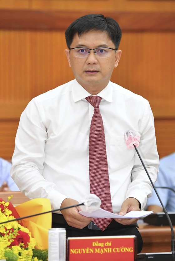 Bí thư Thành ủy TPHCM Nguyễn Văn Nên: Cán bộ nói ít làm nhiều, lấy sản phẩm làm thước đo ảnh 3