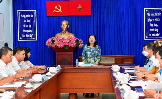 Chủ tịch HĐND TPHCM Nguyễn Thị Lệ tiếp công dân theo đơn phản ánh ảnh 2