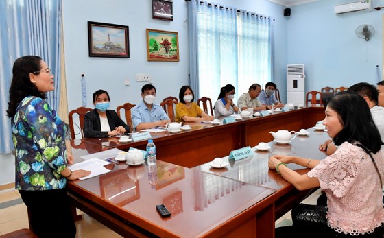 Chủ tịch HĐND TPHCM Nguyễn Thị Lệ tiếp công dân theo đơn phản ánh ảnh 3