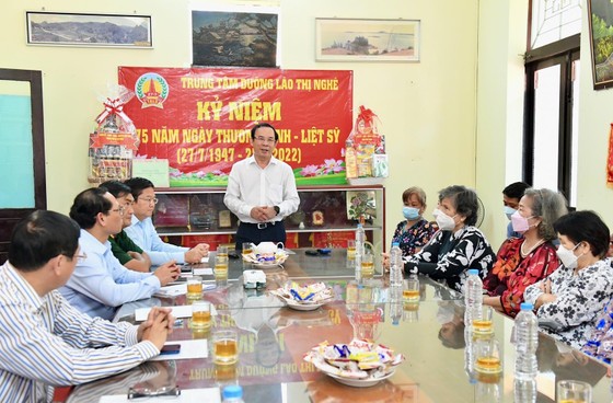 Lãnh đạo Đảng, nhà nước thăm Trung tâm Dưỡng lão Thị Nghè ảnh 2