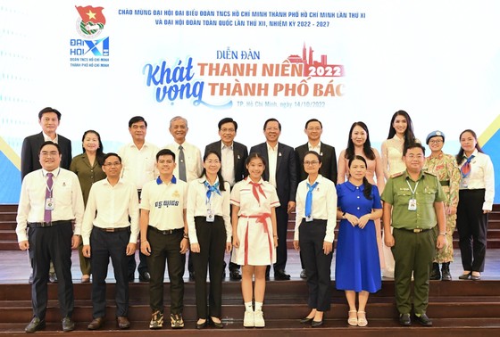 Chủ tịch UBND TPHCM Phan Văn Mãi: Tạo không gian để người trẻ đổi mới, sáng tạo ảnh 1