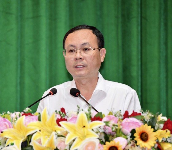 Trung tướng Trần Hoài Trung: Không phát triển kinh tế - xã hội bằng mọi giá ảnh 3