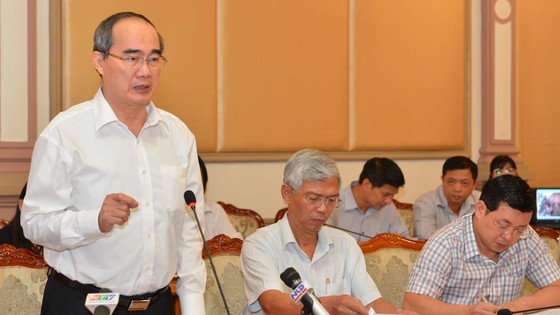 Bí thư Thành ủy TPHCM Nguyễn Thiện Nhân nghe đề xuất biến bãi rác ô nhiễm thành đô thị xanh ảnh 1