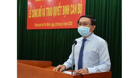 Bí thư Thành ủy TPHCM Nguyễn Thiện Nhân trao quyết định cán bộ tại quận 9 ảnh 3