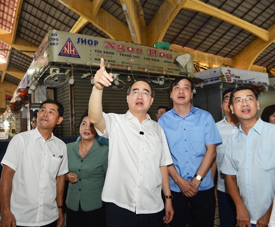 Bí thư Thành ủy TPHCM Nguyễn Thiện Nhân: Chỉnh trang chợ Gà Gạo là dự án trọng điểm trong nhiệm kỳ tới ảnh 3