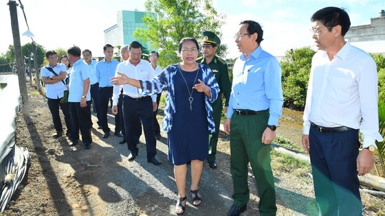 Bí thư Thành ủy TPHCM Nguyễn Văn Nên khảo sát thực tế tại huyện Cần Giờ ảnh 2