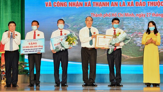 Chủ tịch UBND TPHCM Nguyễn Thành Phong: Tạo mọi thuận lợi để Cần Giờ hoàn thành nhiệm vụ ảnh 1
