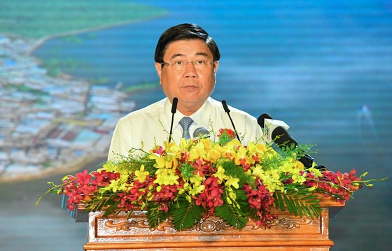 Chủ tịch UBND TPHCM Nguyễn Thành Phong: Tạo mọi thuận lợi để Cần Giờ hoàn thành nhiệm vụ ảnh 3