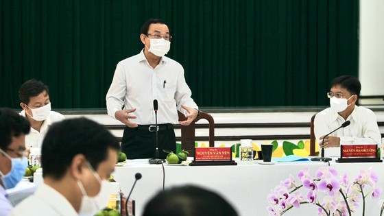 Bí thư Thành ủy TPHCM Nguyễn Văn Nên mong muốn khôi phục hình ảnh vàng son của quận 5 ảnh 9