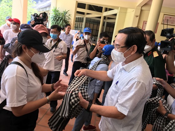 Bí thư Thành ủy TPHCM Nguyễn Văn Nên cùng lực lượng tuyến đầu tham quan Củ Chi - Tây Ninh ảnh 1