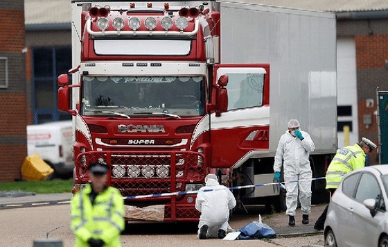 Việc xác định danh tính nạn nhân trong vụ 39 thi thể trong xe ở Anh, có thể cần rất nhiều thời gian ảnh 2