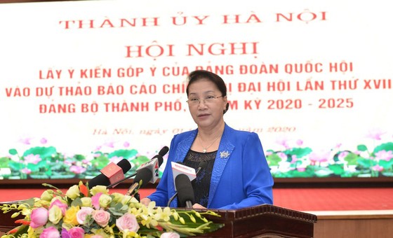 Đảng đoàn Quốc hội cho ý kiến vào Dự thảo Báo cáo chính trị của Đảng bộ TP Hà Nội ảnh 3