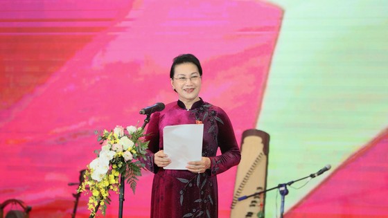 Tổng Bí thư, Chủ tịch nước Nguyễn Phú Trọng tham dự gặp mặt đại biểu Quốc hội qua các thời kỳ ảnh 1