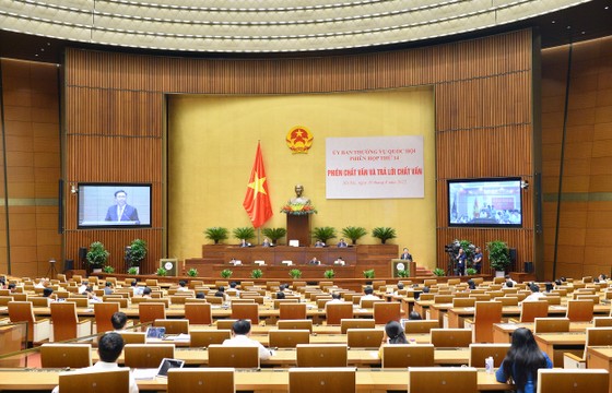 Chủ tịch Quốc hội Vương Đình Huệ: 'Phiên chất vấn đã diễn ra sát thực tế, thiết thực, tâm huyết, thẳng thắn và trách nhiệm cao' ảnh 1