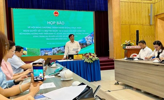 Thủ tướng Phạm Minh Chính chủ trì hội nghị về phát triển kinh tế - xã hội và bảo đảm quốc phòng vùng trung du và miền núi Bắc bộ   ảnh 1