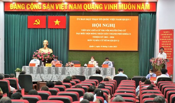 Chủ tịch UBND TPHCM Nguyễn Thành Phong: Công tác phòng chống dịch vẫn là nhiệm vụ hàng đầu của TPHCM ảnh 1