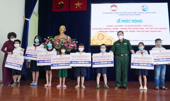 TPHCM ra mắt chương trình “Thành phố nghĩa tình - kết nối yêu thương” ảnh 6