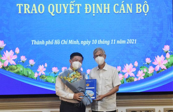 Ông Lê Văn Cửa giữ chức vụ Phó Trưởng ban Ban Quản lý Khu Nông nghiệp Công nghệ cao TPHCM ảnh 2