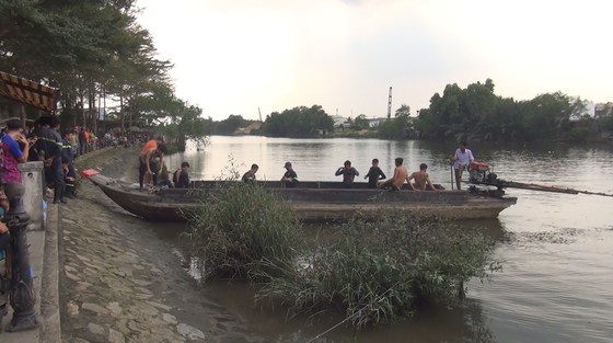 Nam thanh niên bơi qua sông Chợ Đệm đuối nước mất tích ảnh 3