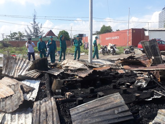 VIDEO: Hỏa hoạn thiêu rụi khu lán tạm của công nhân ảnh 4