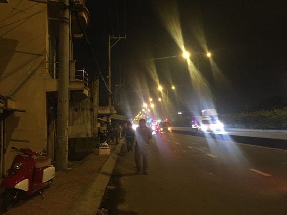 Một người tử vong sau tiếng nổ lớn trên đường phố TPHCM ảnh 2