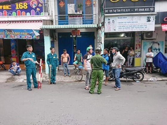 Liên quan cái chết của đối tượng nghi cướp giật, cố thủ trong tiệm game: Bắt 2 cán bộ công an ảnh 2