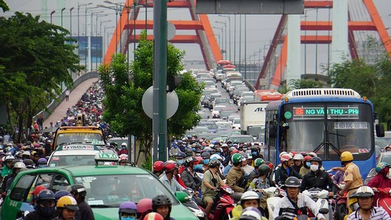 Đi trong cơn mưa từ quận Bình Tân về Bình Chánh, nam thanh niên bị nước cuốn mất tích ảnh 4