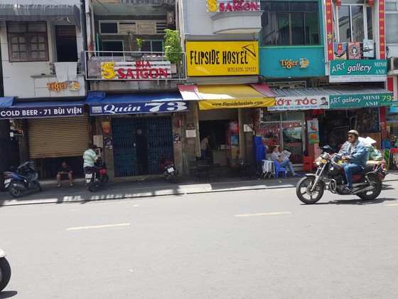 Hai nhóm thanh niên hỗn chiến ở khu phố Tây quận 1 ảnh 2