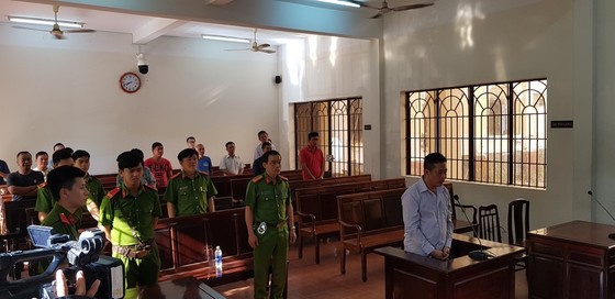Nguyên trung uý CSGT Đồng Nai dùng súng bắn chết người yêu của con gái tình nhân lãnh 18 năm tù ảnh 2