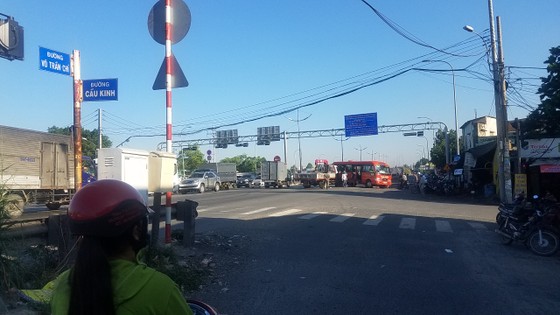 Va chạm giữa xe khách và xe tải, 5 người nhập viện ảnh 3