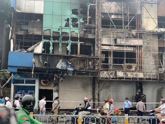 Xác định nghi can gây cháy chi nhánh ngân hàng Eximbank cùng nhà dân ở quận Gò Vấp ảnh 4