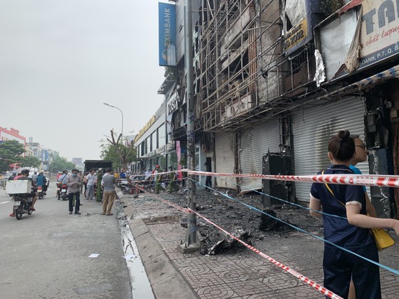 Xác định nghi can gây cháy chi nhánh ngân hàng Eximbank cùng nhà dân ở quận Gò Vấp ảnh 9