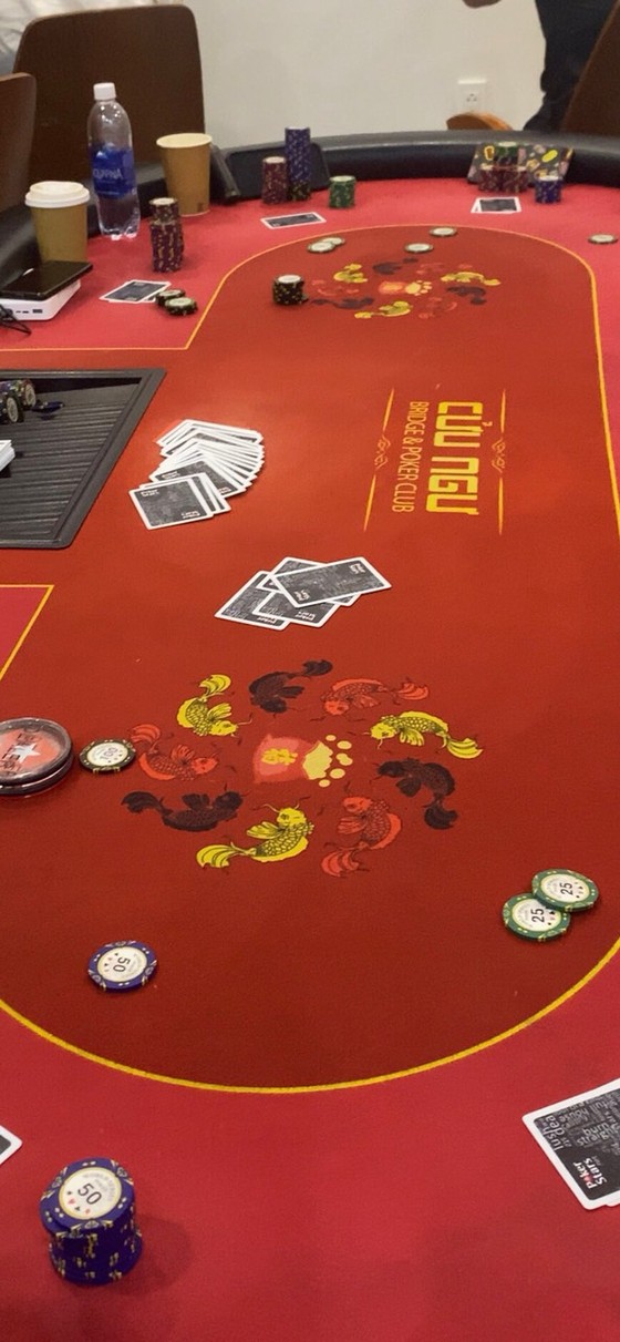 Phá sòng Poker trong khu dân cư Palm Residence ở quận 2 ảnh 2